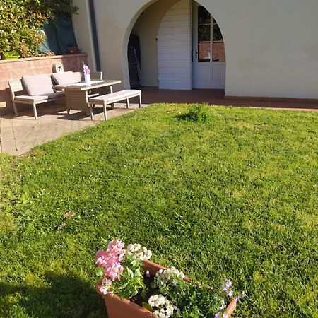 Casa Claudia Ξενοδοχείο Capannori Εξωτερικό φωτογραφία